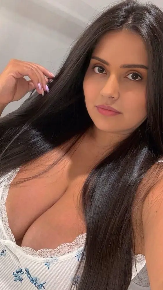 Riya Faridabad Call Girl Service